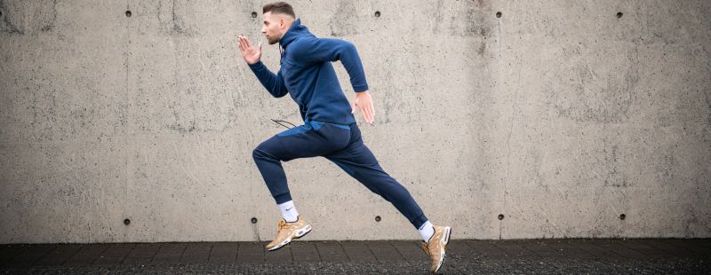 Sprints verbessern die Ausdauer und Fettverbrennung im HIIT Workout