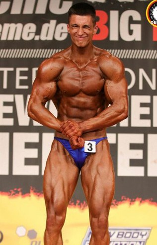 Team Sportnahrung Engel Athlet Joshua Danielewski Junioren Bodybuilding